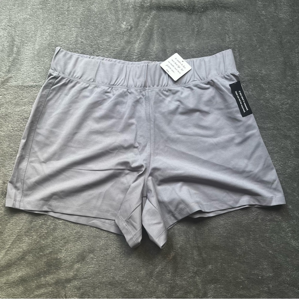 Etre-la Ella Shorts Light Gray 4" inseam Elastic Waist Back Pocket Woman’s Sz L